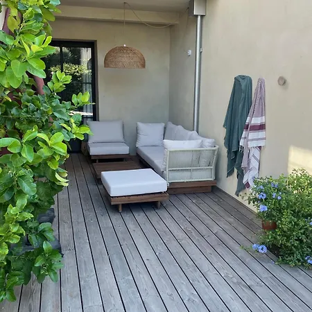 Prázdninový dům Grande Maison 6 Au Coeur Du Village, Piscine Et Proche Gruissan