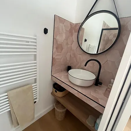 Grande Maison 6 Au Coeur Du Village, Piscine Et Proche Gruissan
