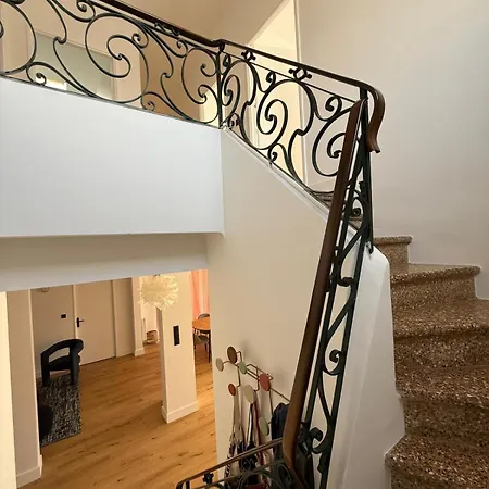Grande Maison 6 Chambres Au Coeur Du Village, Piscine Et Proche Mer Casa vacanze *